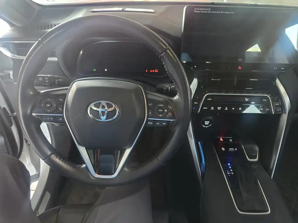 Toyota Venza 2023 — фото 3