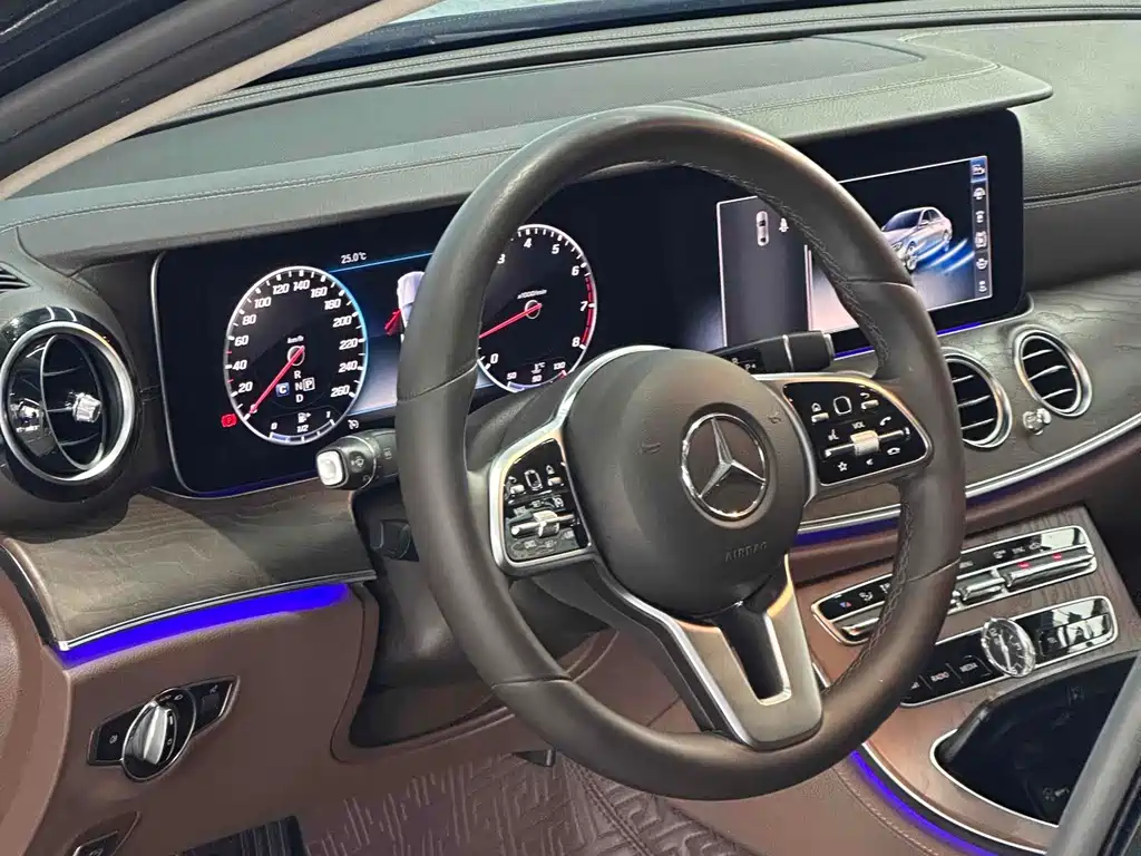 Mercedes-Benz E-Class 2020 — фото 4