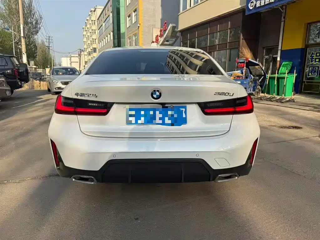 BMW 3 Series 2023