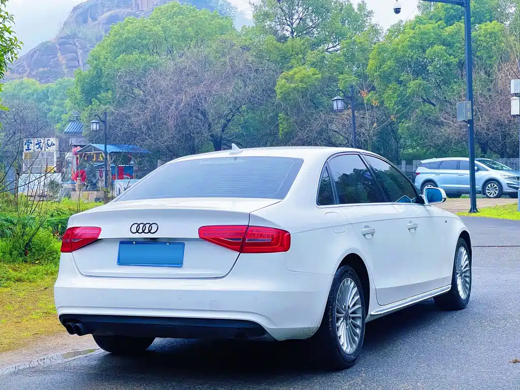 Audi A4L 2016 — фото 14