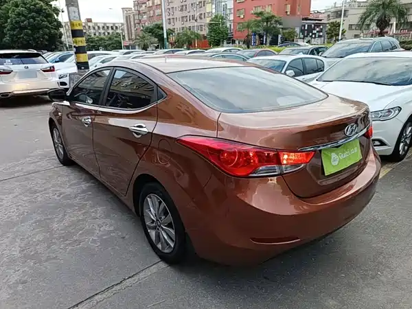 Hyundai Elantra Langdong 2015