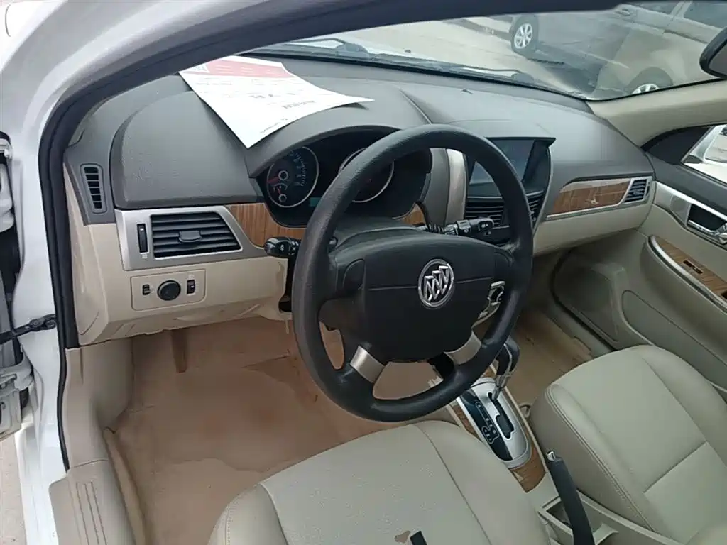 Buick Excelle 2015 — фото 6