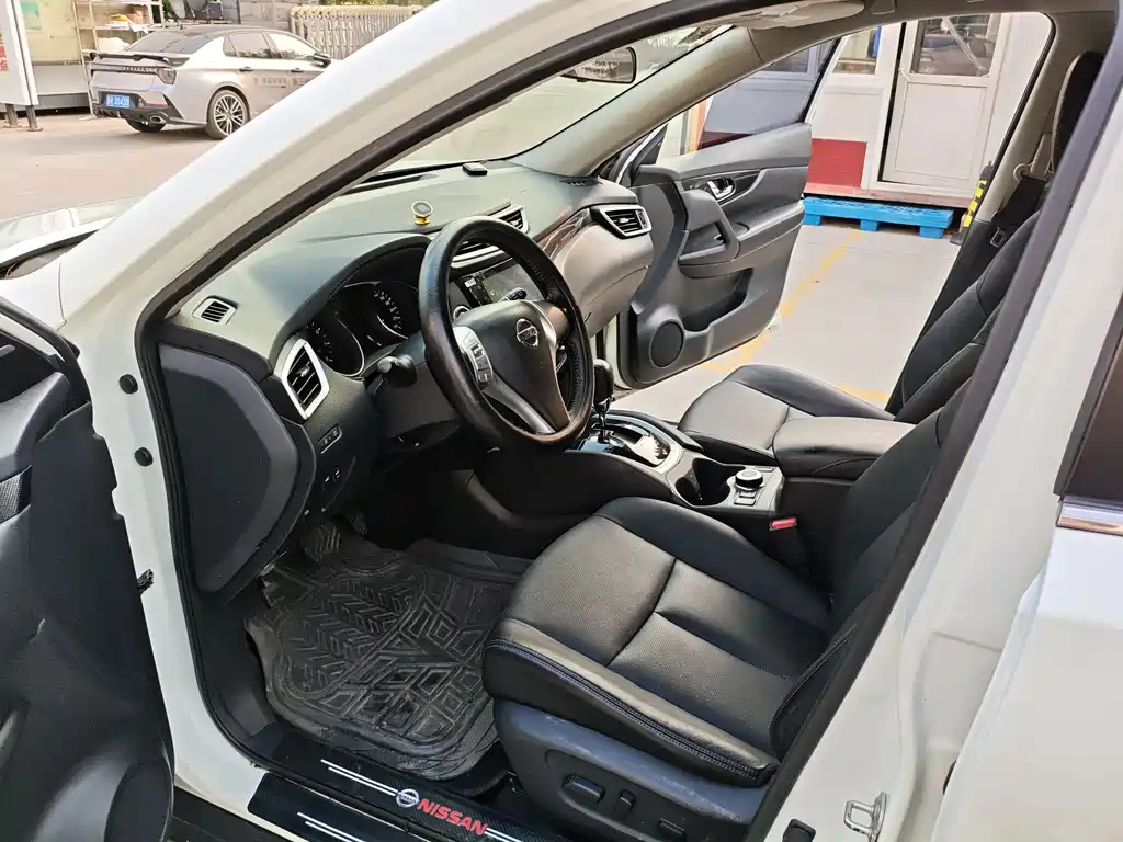 Nissan X-Trail 2015 — фото 8