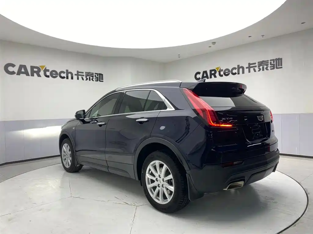 Cadillac XT4 2020 — фото 7