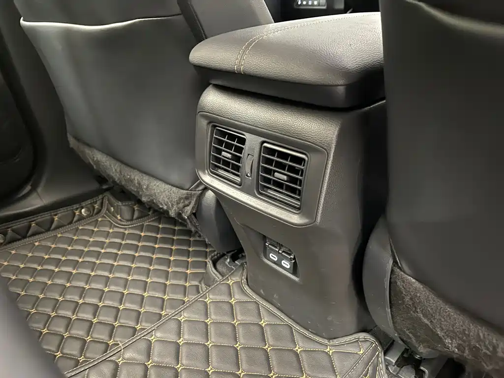 Toyota Wildlander 2025 — фото 13