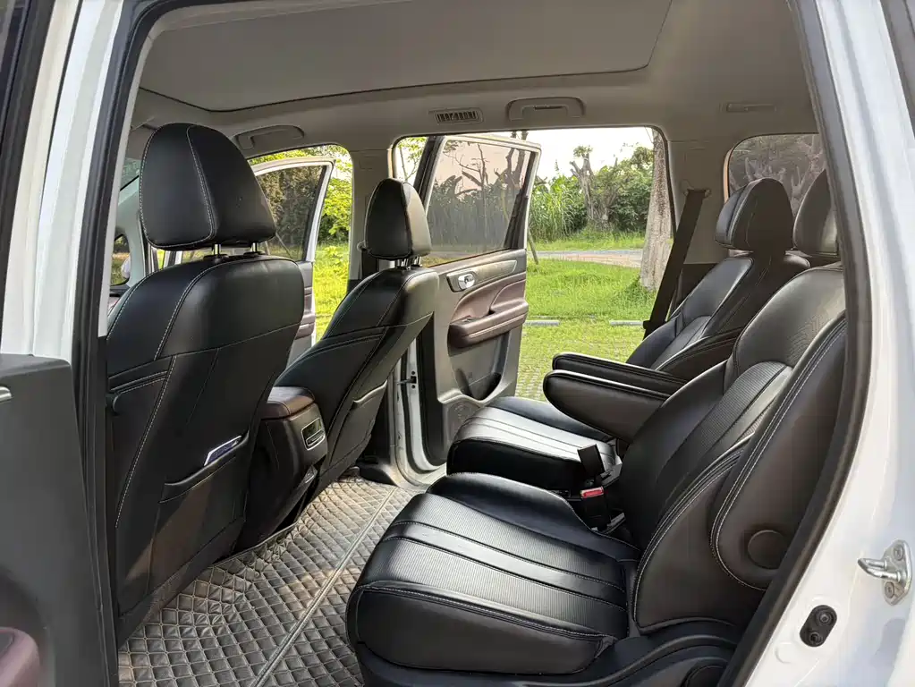 GAC Motor Trumpchi M6 2023 — фото 8