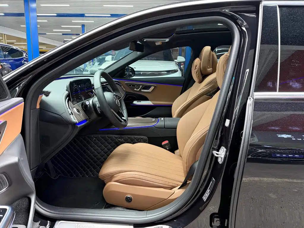 Mercedes-Benz E-Class 2024