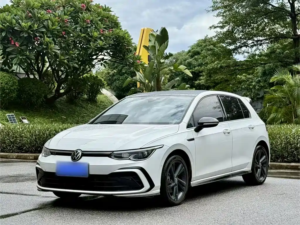 Volkswagen Golf 2021