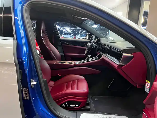 Porsche Panamera 2019
