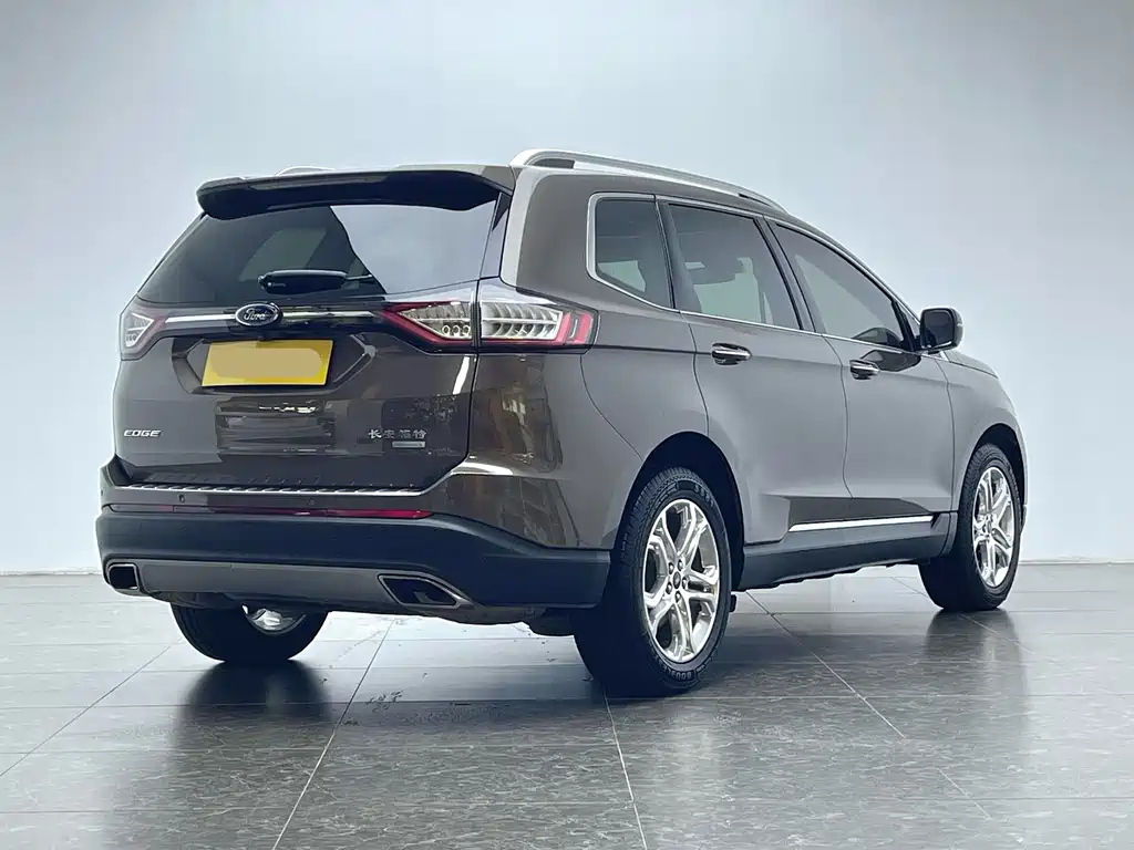 Ford Edge 2017 — фото 3