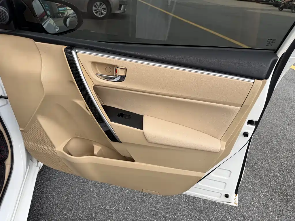 Toyota Corolla 2016 — фото 13