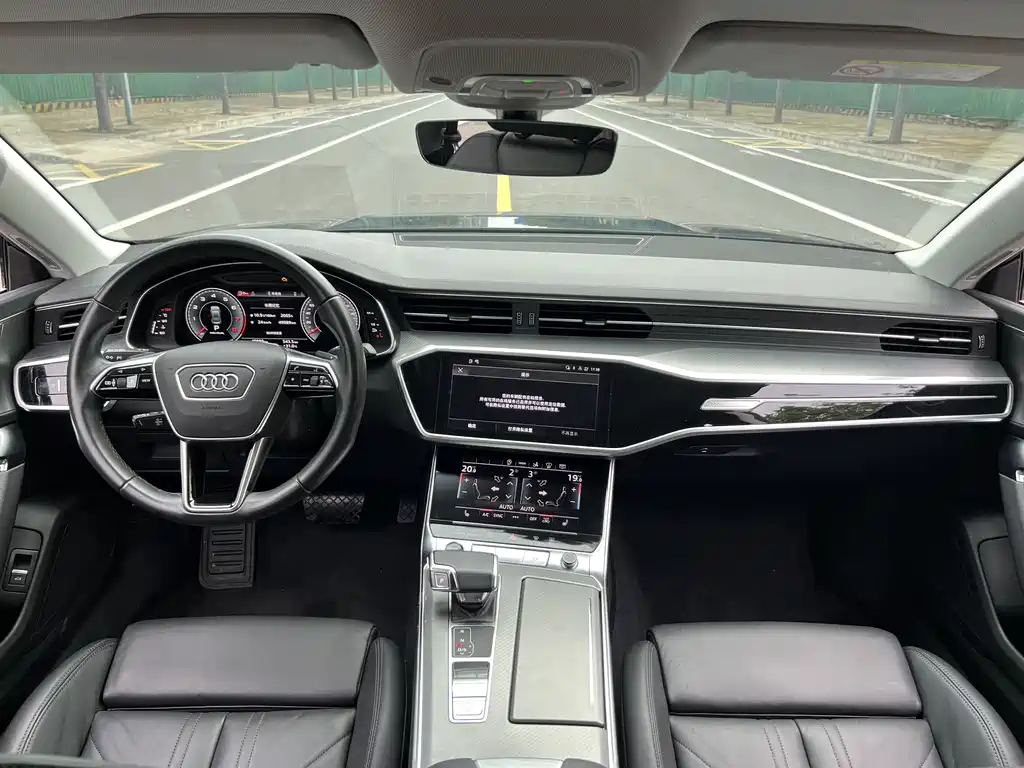Audi A7 2022 — фото 17