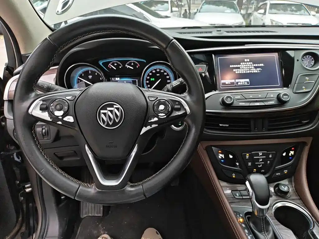 Buick Envision Plus 2017 — фото 6