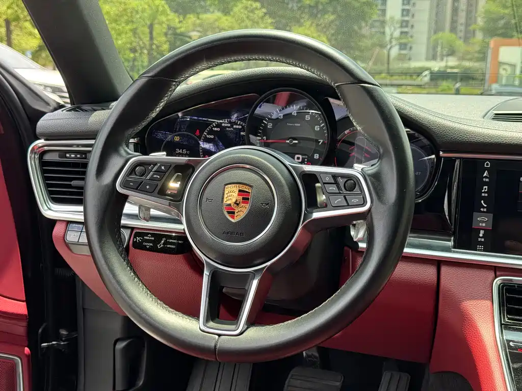 Porsche Panamera 2017 — фото 9