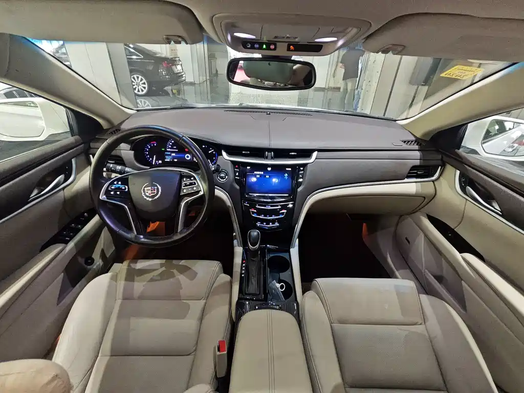 Cadillac XTS 2013 — фото 7