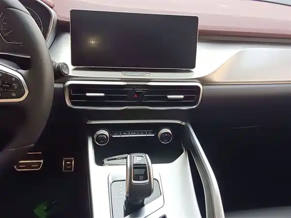Geely Binyue 2020