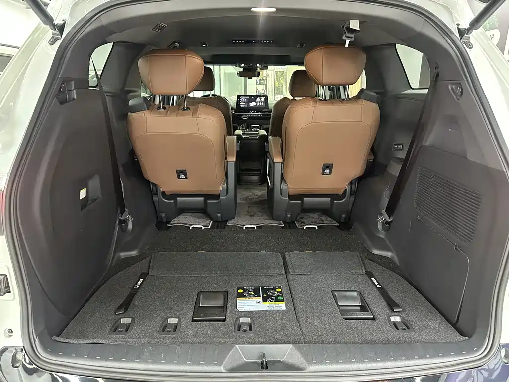 Toyota Sienna 2026 — фото 13