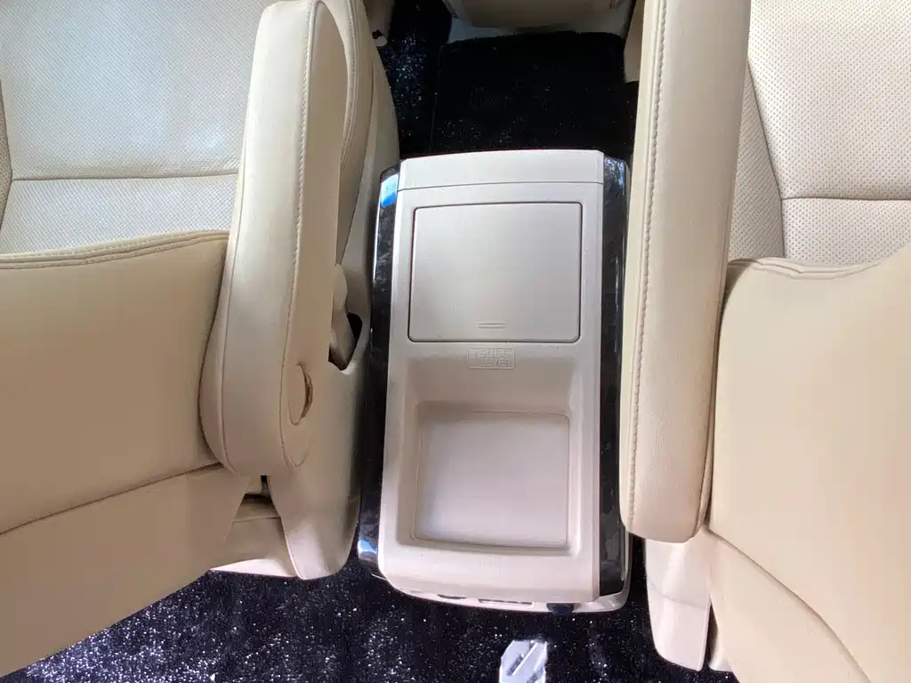 Toyota Alphard 2012 — фото 23