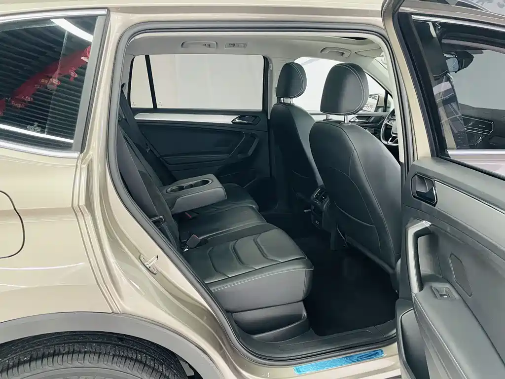 Volkswagen Tiguan L 2018 — фото 13