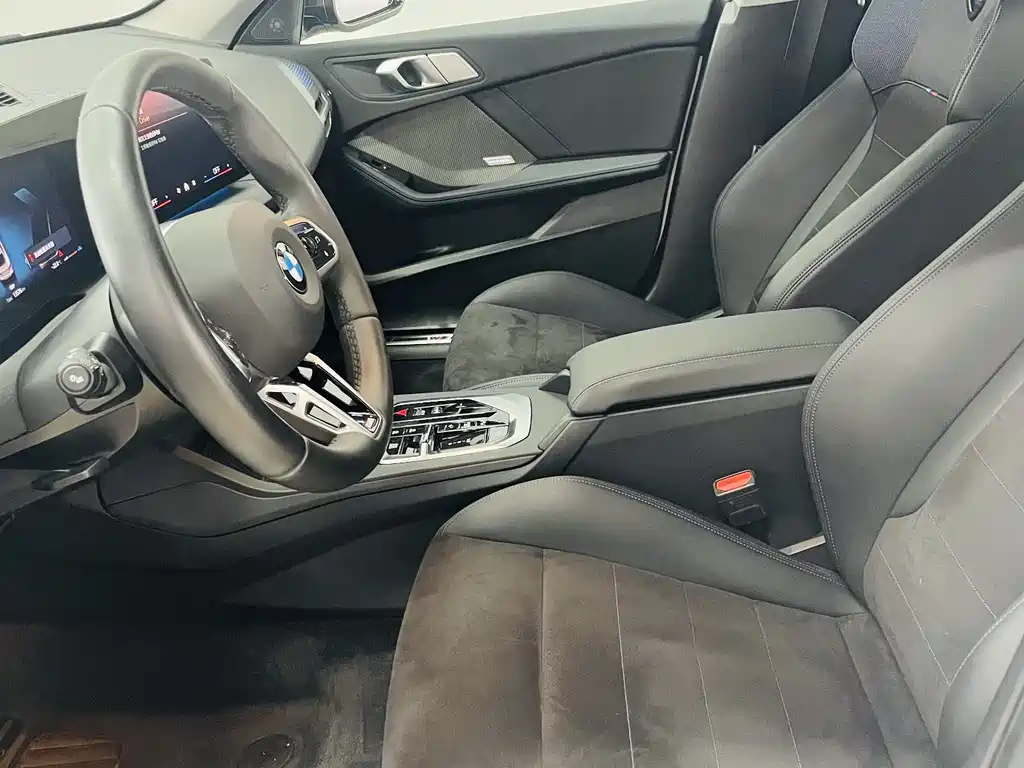 BMW 2 Series 2025 — фото 9