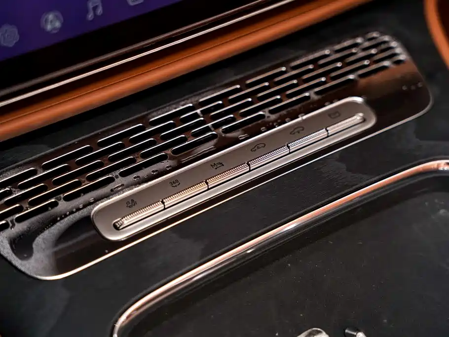 Voyah Taishan 2025 — фото 24