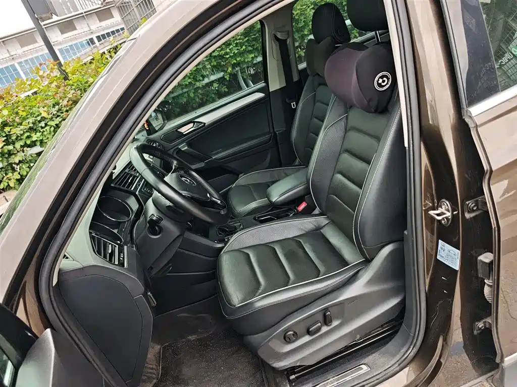 Volkswagen Tiguan L 2018 — фото 11