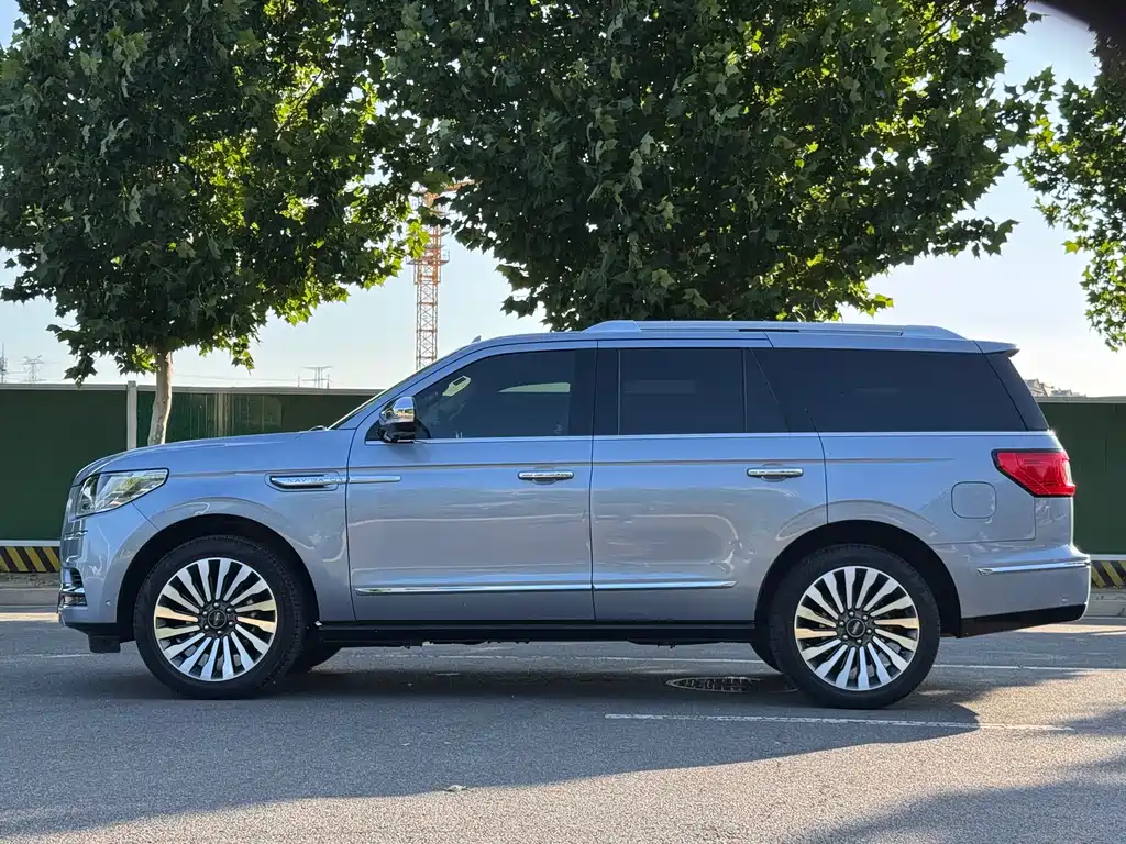 Lincoln Navigator 2019