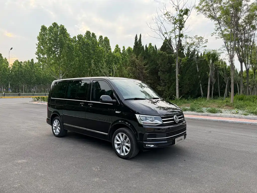 Volkswagen Multivan 2018 — фото 3