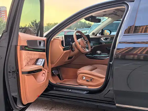 Hongqi H9 2025