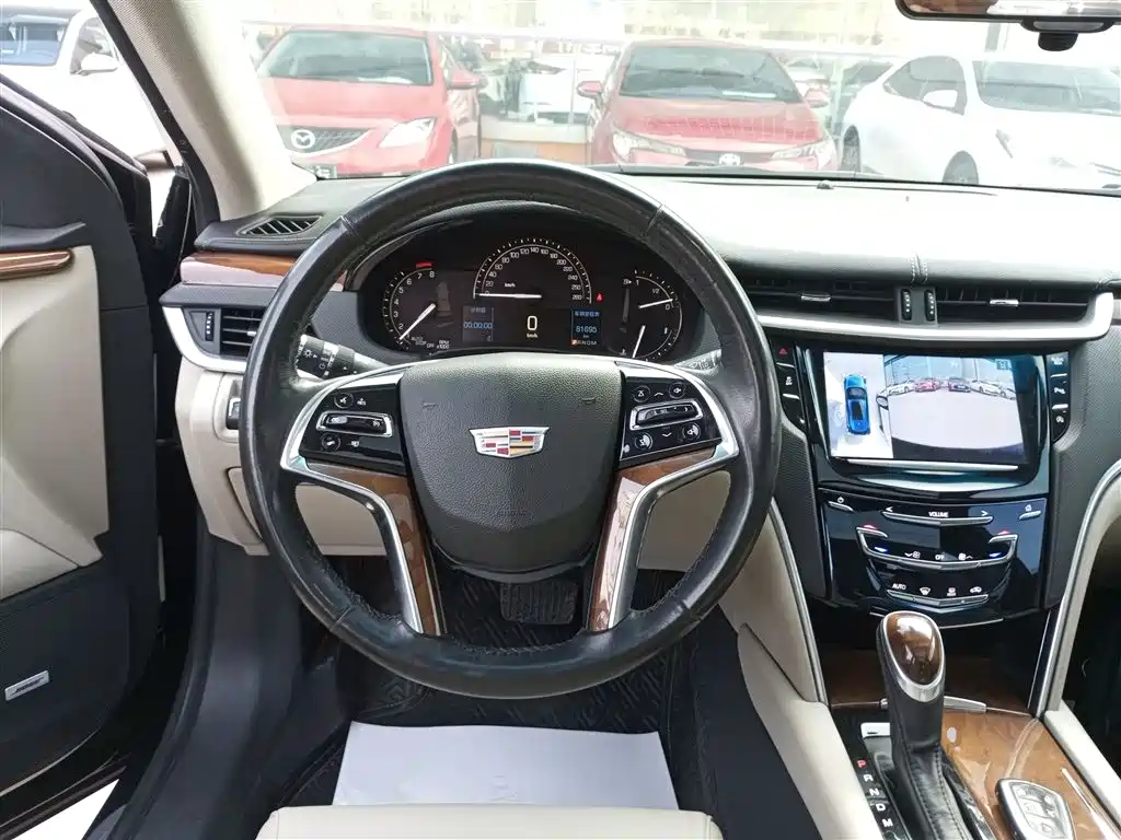 Cadillac XTS 2018 — фото 11