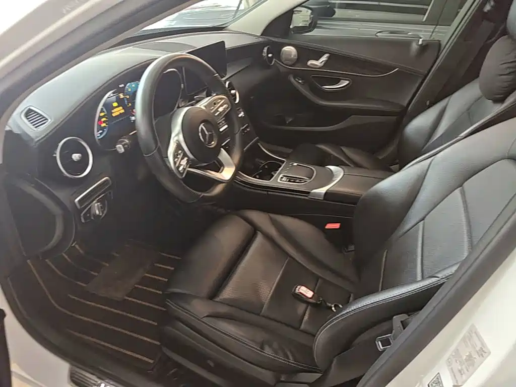 Mercedes-Benz C-Class 2020 — фото 15