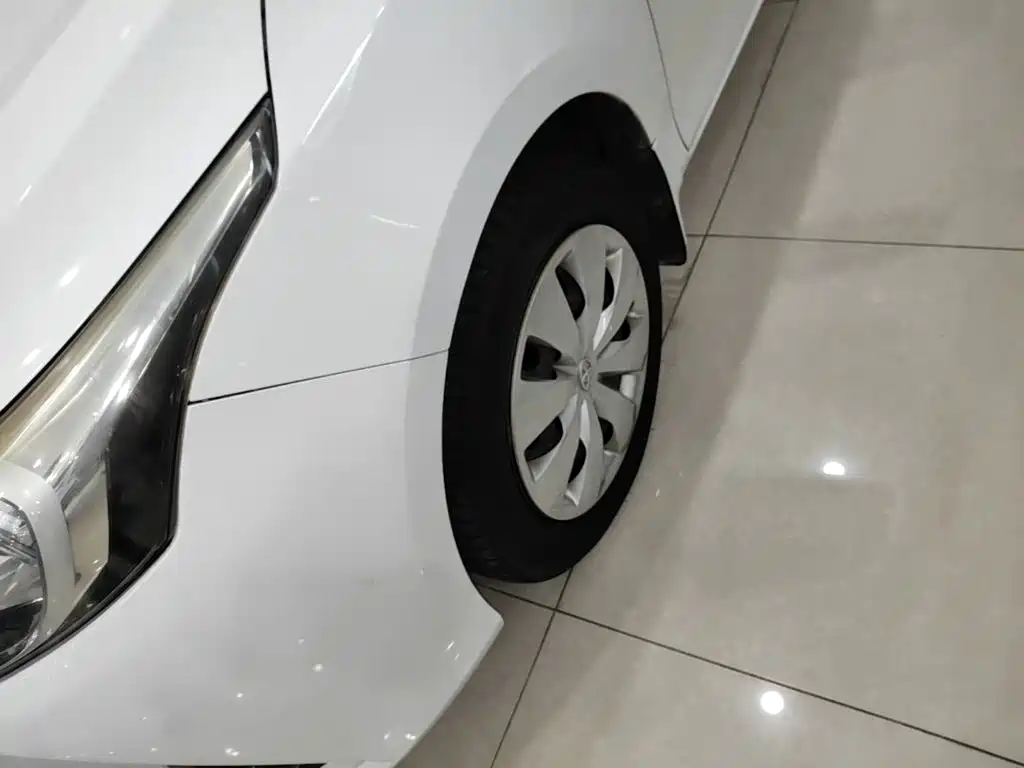 Toyota Yaris L 2019 — фото 23