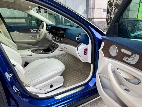 Mercedes-Benz E-Class 2021