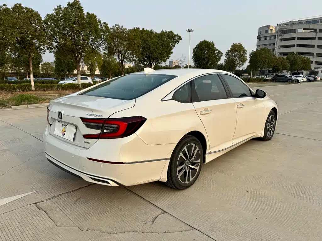 Honda Accord 2022 — фото 14