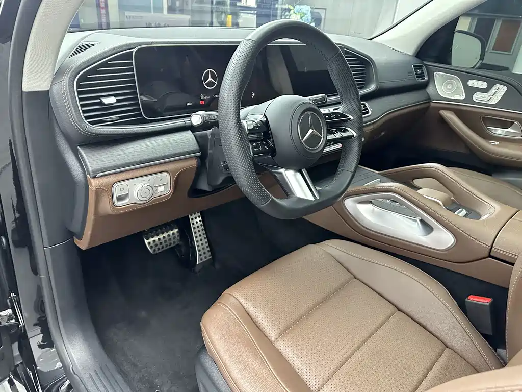 Mercedes-Benz GLS 2024 — фото 12