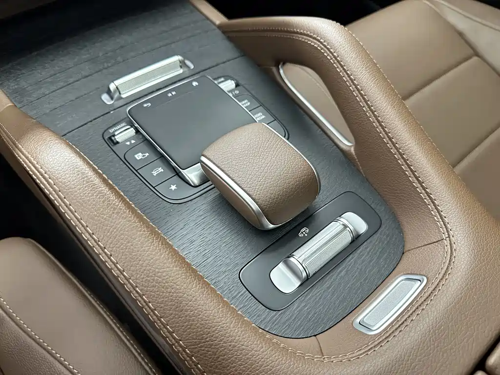Mercedes-Benz GLS 2024 — фото 19