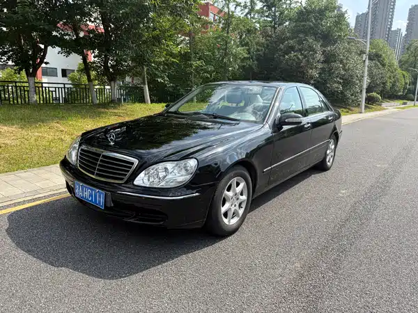 Mercedes-Benz S-Class 2004