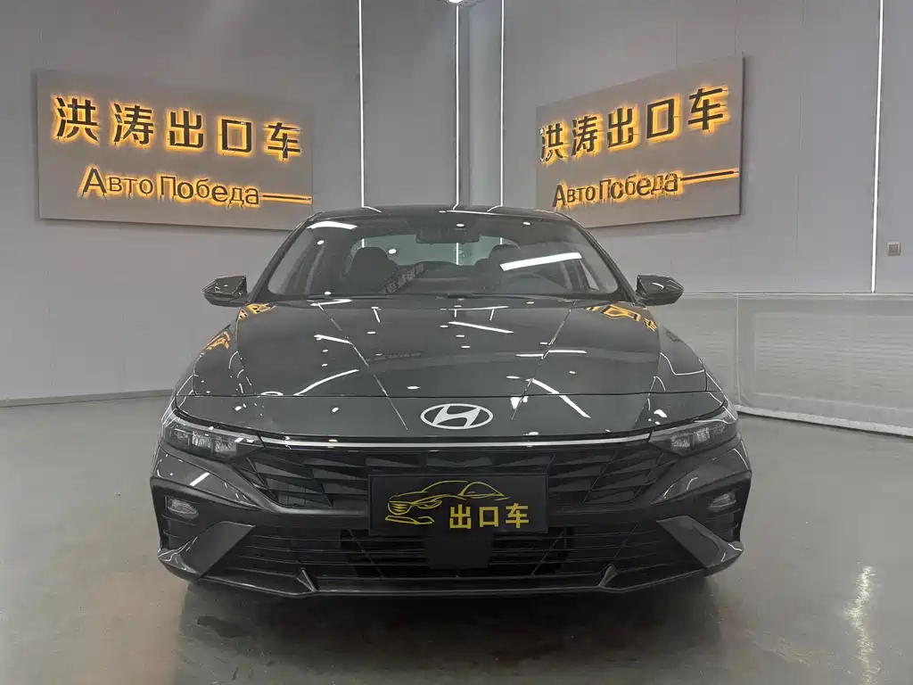 Hyundai Elantra 2023 — фото 3