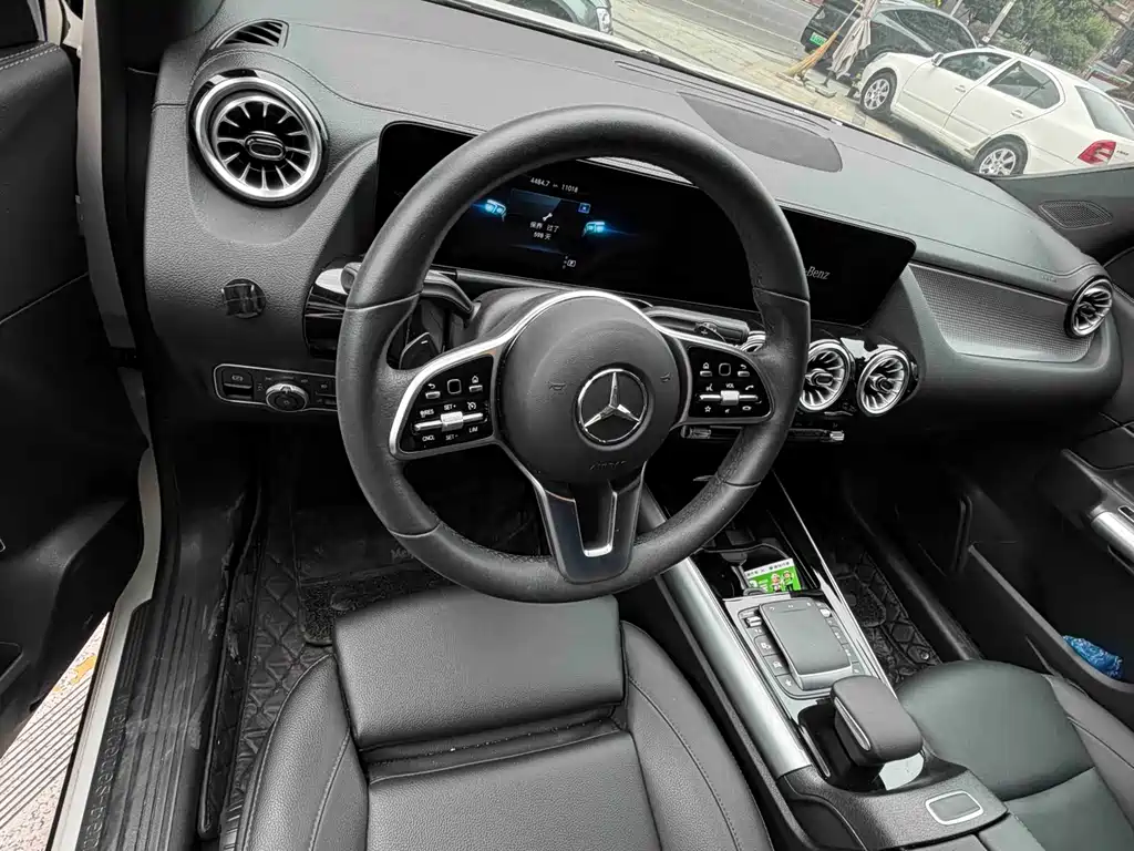 Mercedes-Benz GLA 2022 — фото 6