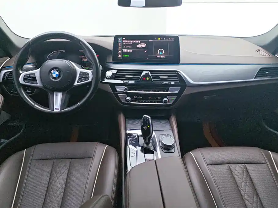 BMW 5 Series New Energy 2022 — фото 12