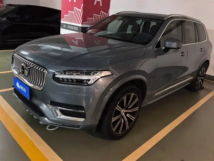 Volvo XC90 2019 — фото 1