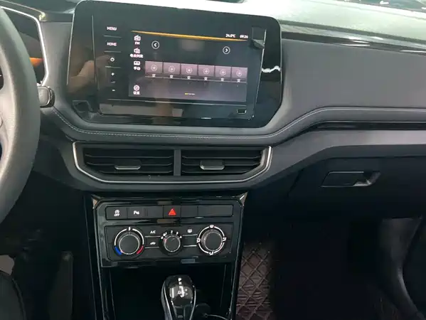 Volkswagen Tharu 2025