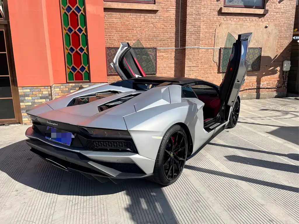 Lamborghini Aventador 2018 — фото 7