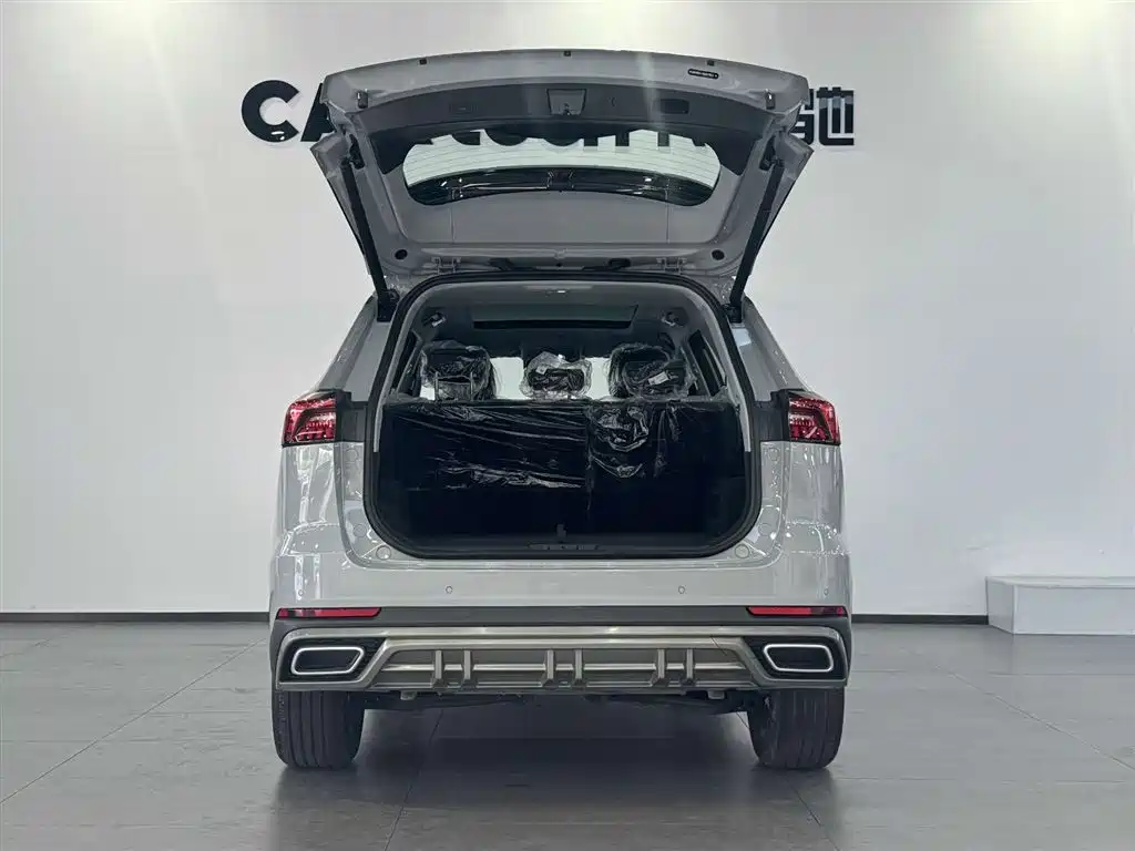 Chery Tiggo 8 PRO NEV 2025 — фото 4