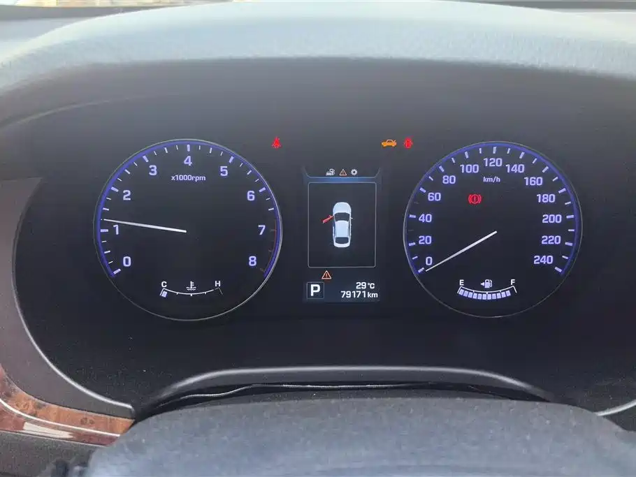 Hyundai Mistra 2014 — фото 14