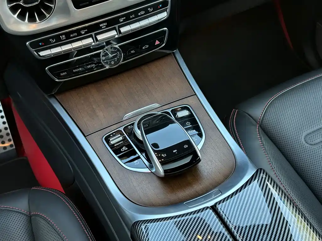 Mercedes-Benz G-Class 2019 — фото 16