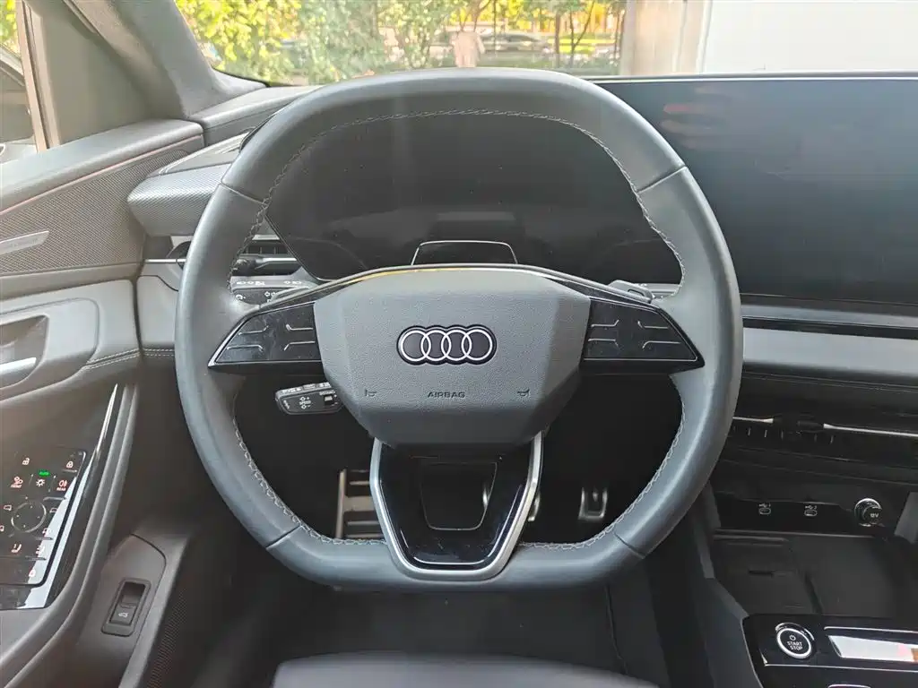 Audi Q6L e-tron 2025 — фото 5