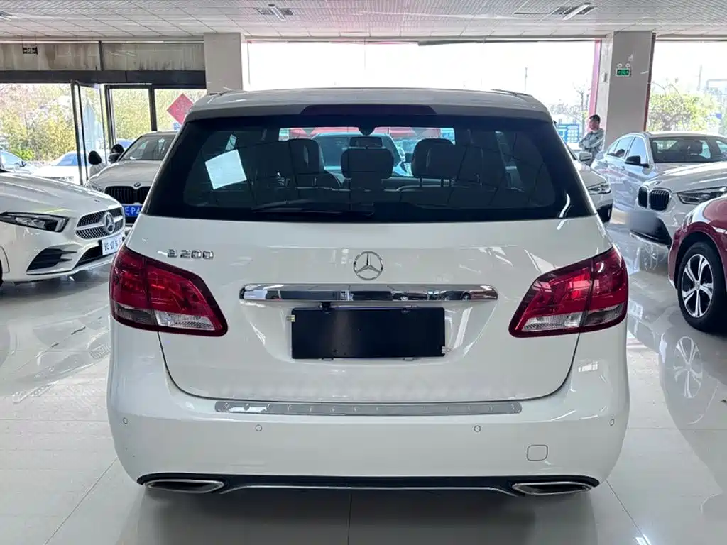 Mercedes-Benz B-Class 2015 — фото 21