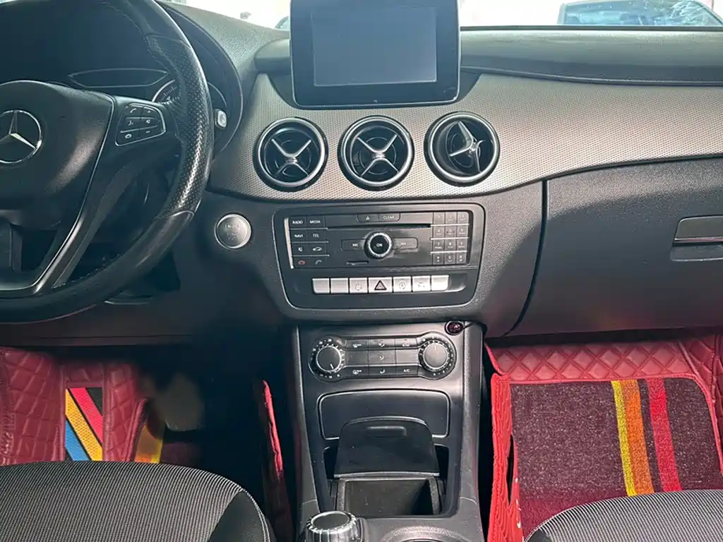 Mercedes-Benz B-Class 2015 — фото 7