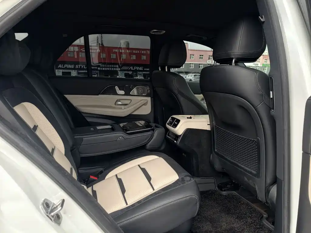 Mercedes-Benz GLE AMG 2024 — фото 15